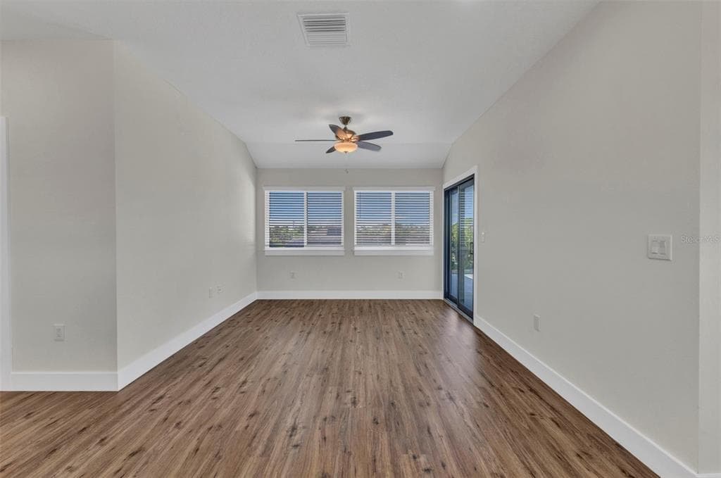 12299 ALBRECHT TERRACE photo 23