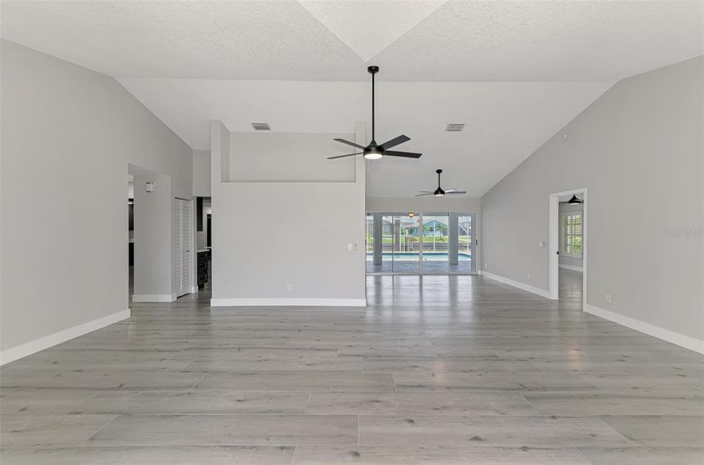 3077 STONE STREET photo 6