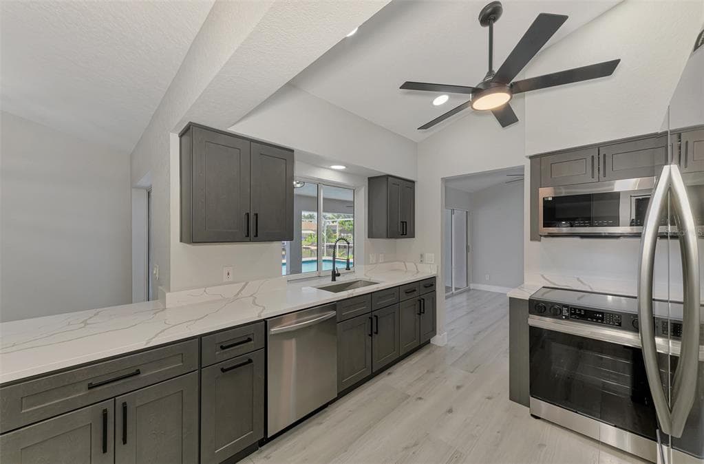 3077 STONE STREET photo 20