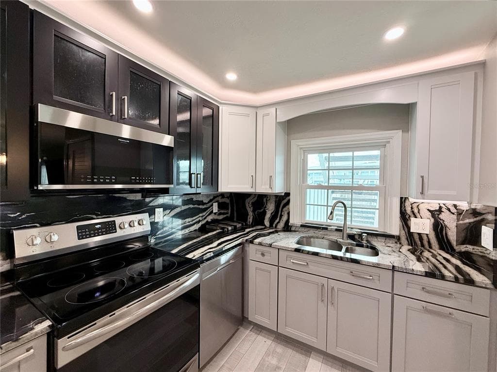 5075 STARFISH DRIVE SE B photo 10