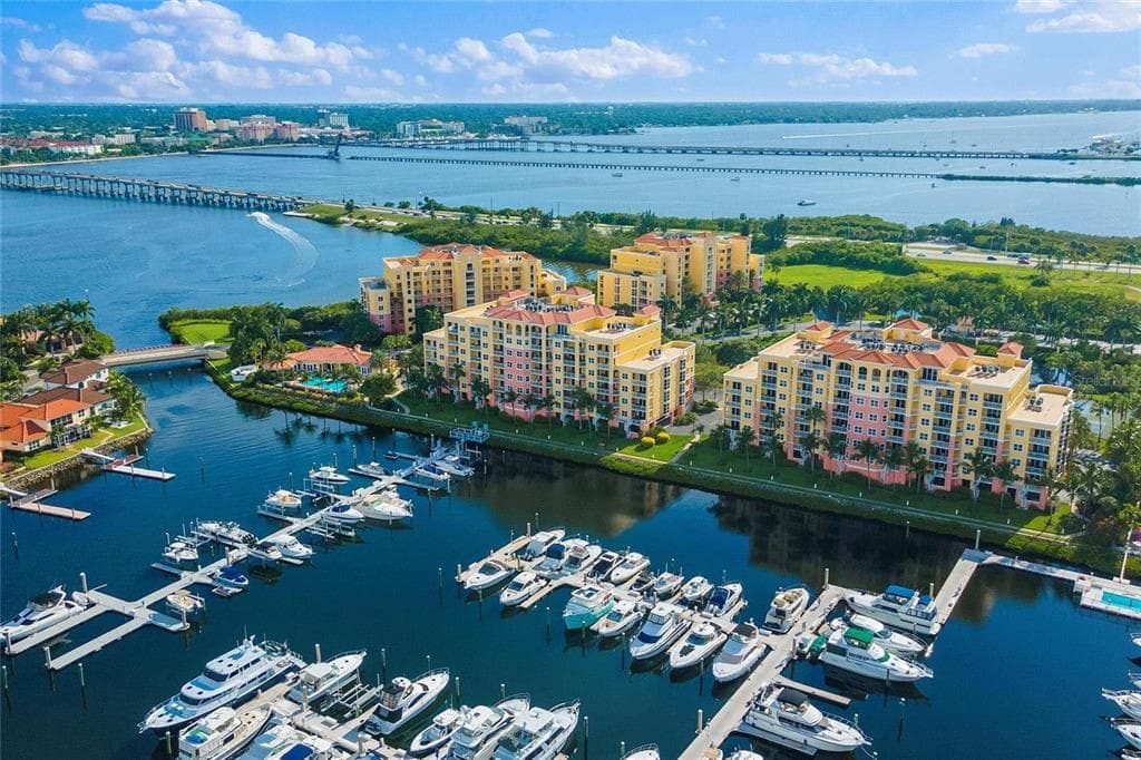 606 RIVIERA DUNES WAY #601 1