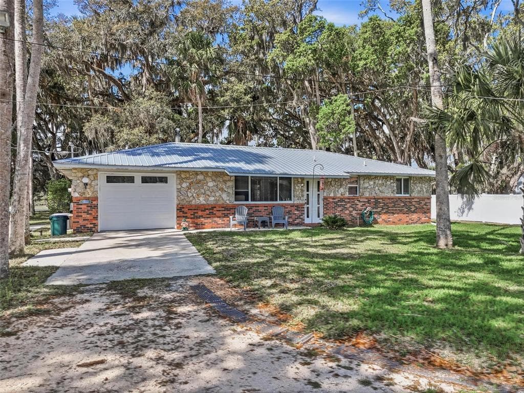 4368 N OCEAN SHORE BLVD photo 1