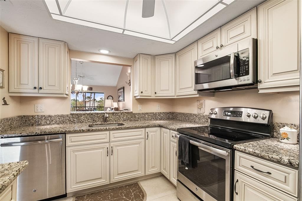 1100 CAPRI ISLES BOULEVARD 325 photo 14