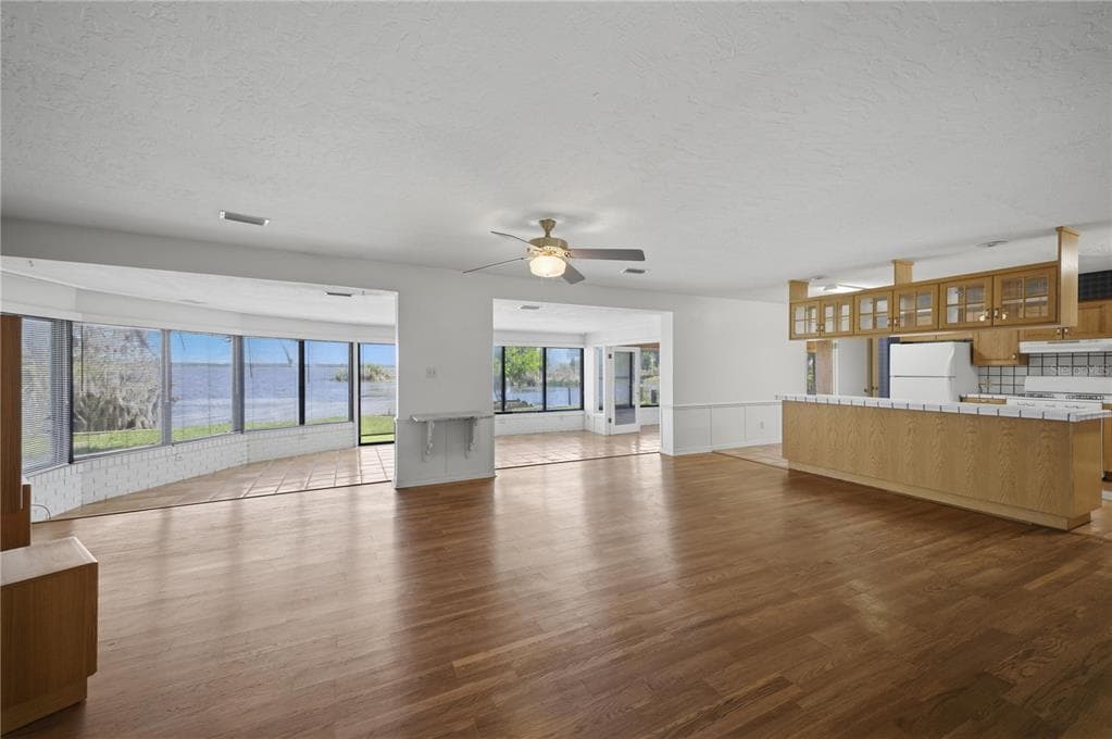 21407 NW 39TH COURT photo 6