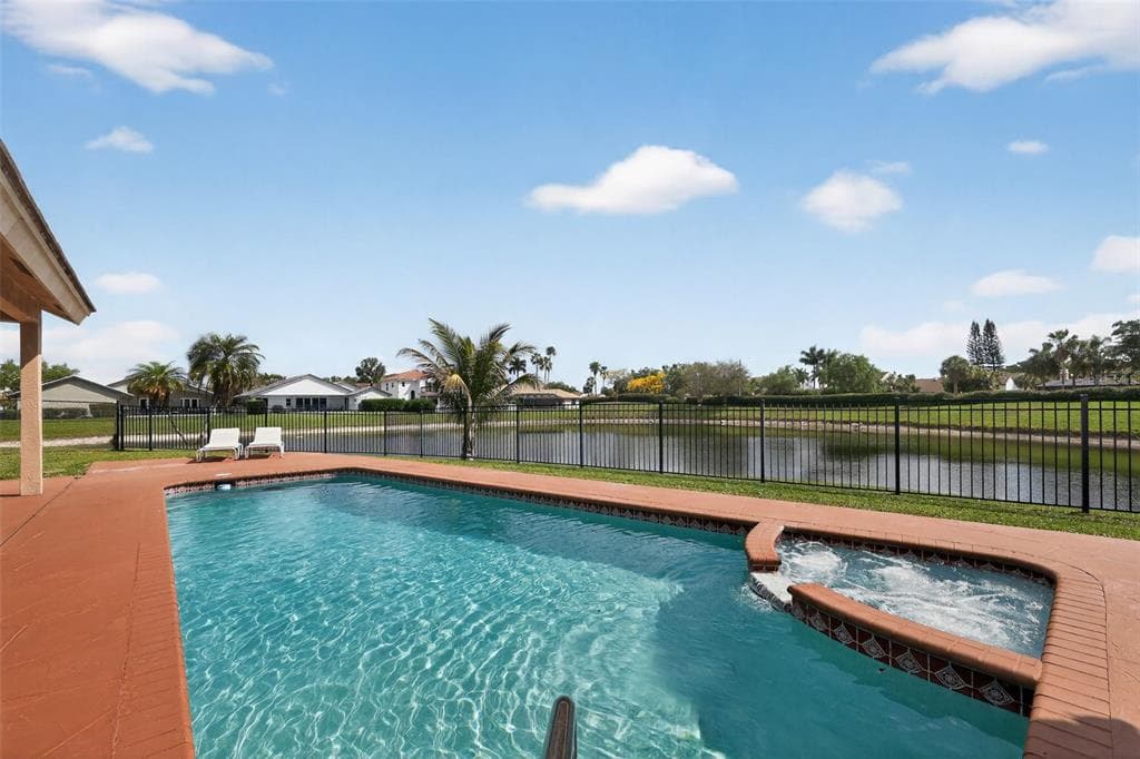 12301 CABOT COURT photo 25