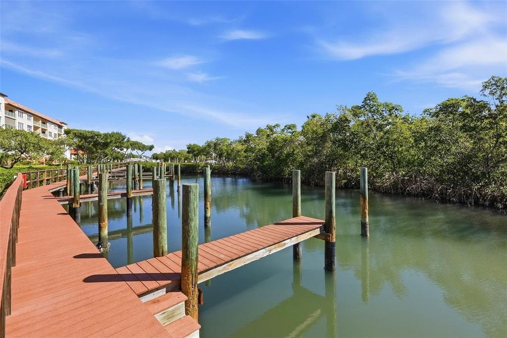 1695 PINELLAS BAYWAY S #E4 2