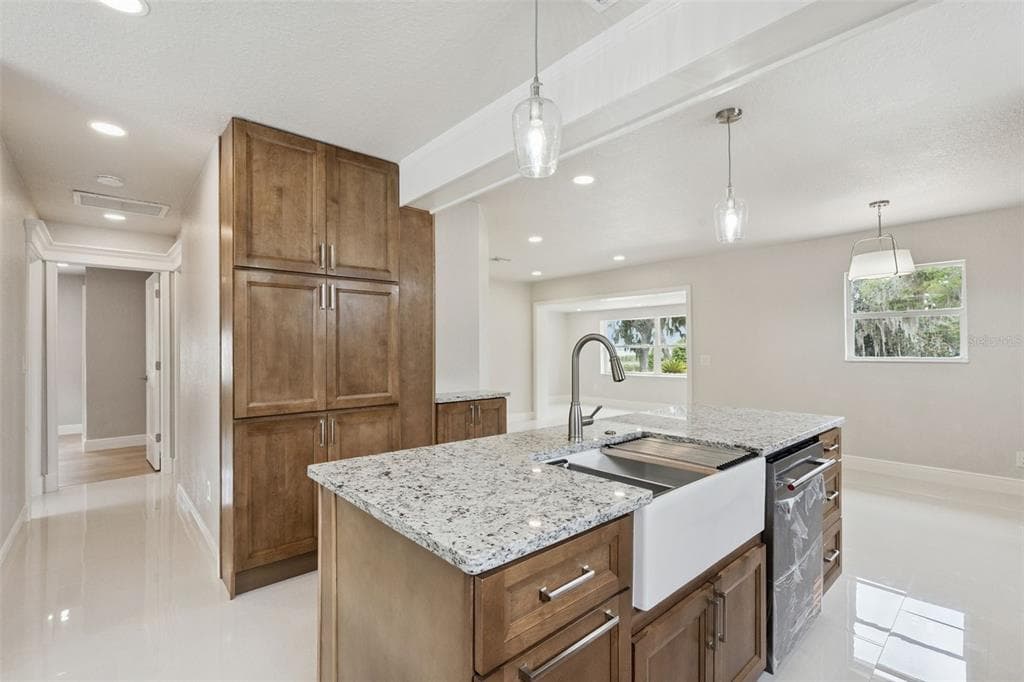 2316 N GRIFFIN DRIVE photo 9