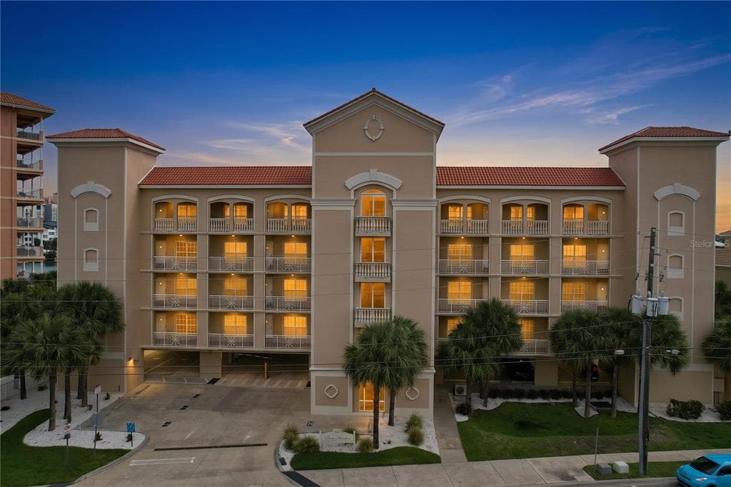 600 BAYWAY BOULEVARD 304 photo 5