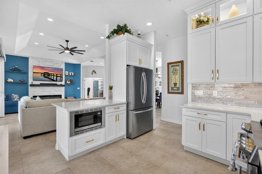 11 COTTONTON COURT photo 18