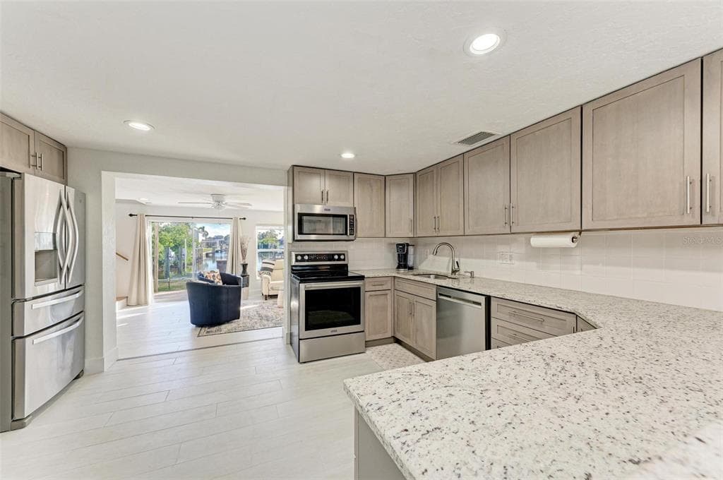 3311 WATER STREET photo 14