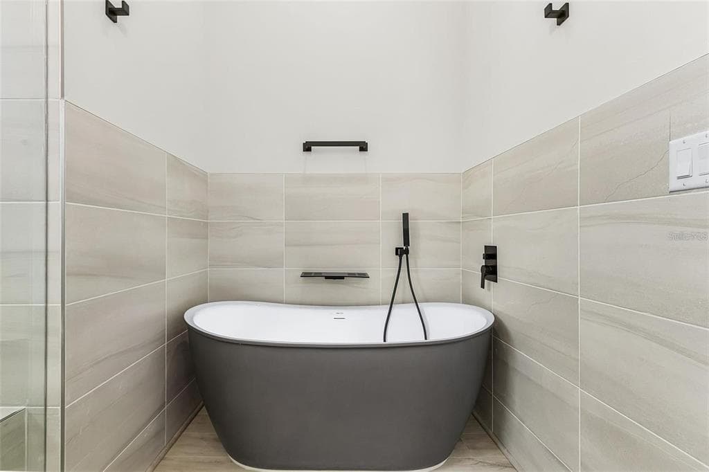 17149 SARONG LANE photo 13