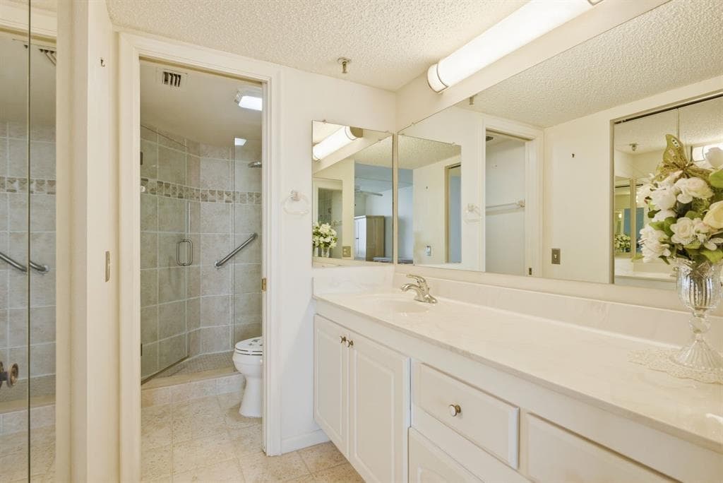 6287 BAHIA DEL MAR CIRCLE 1202 photo 20