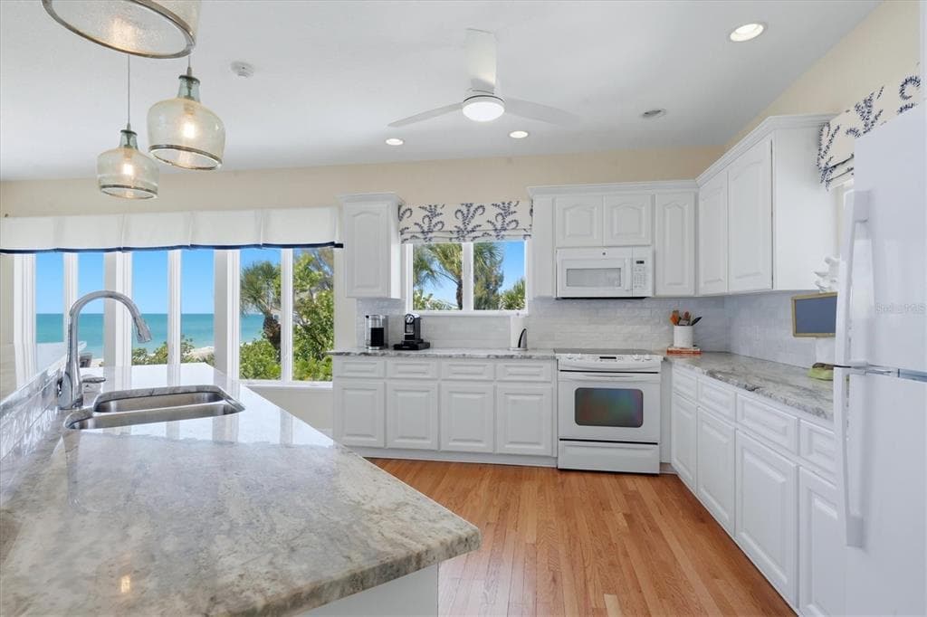 400 S GULF BOULEVARD photo 18