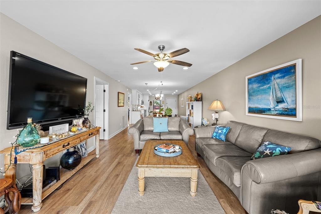 4750 BRITTANY DRIVE S 126 photo 18