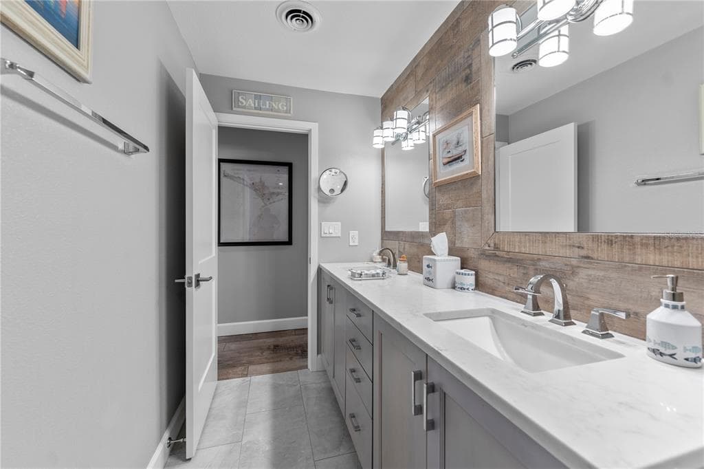 118 CORAL WAY photo 24