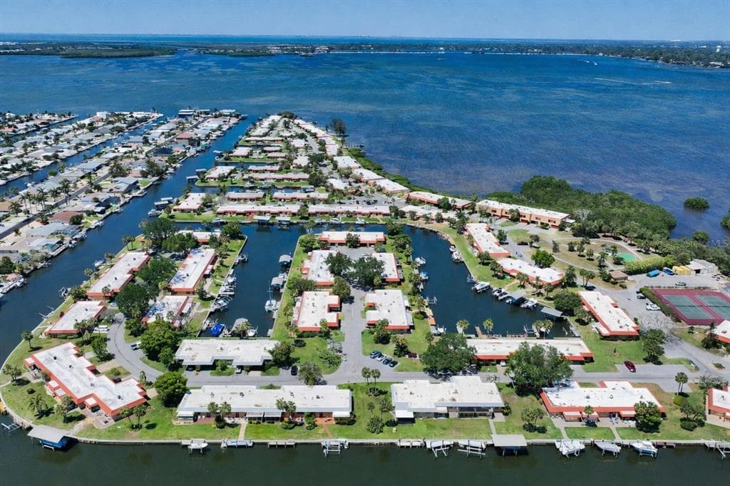 9538 AZURE COVE 1