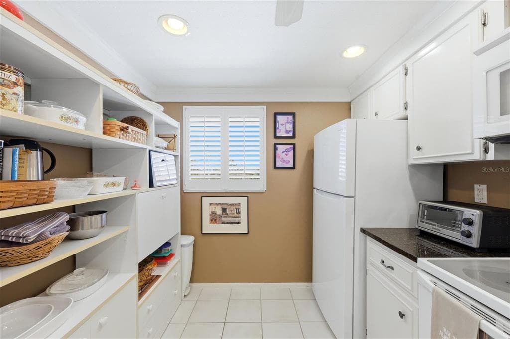 220 SANTA MARIA STREET 342 photo 15