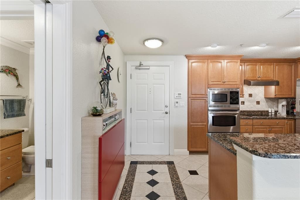 700 N OSCEOLA AVENUE 305 photo 4