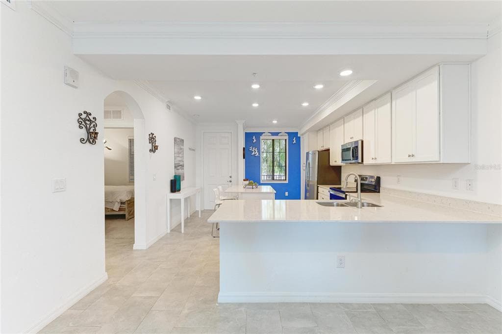 18114 GAWTHROP DRIVE 204 photo 14