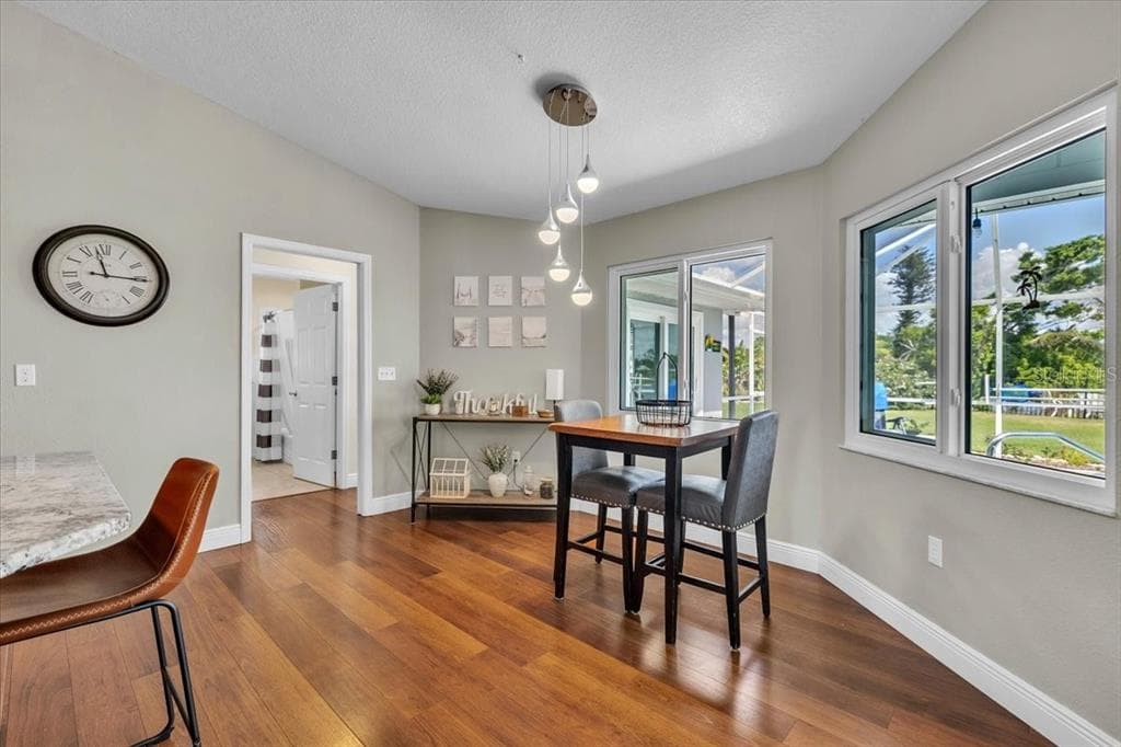 6308 ZENO CIRCLE photo 16