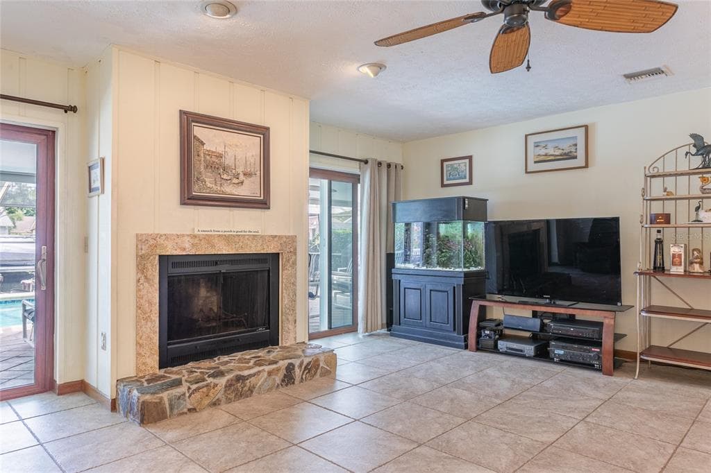 6104 SCHOONER WAY photo 20