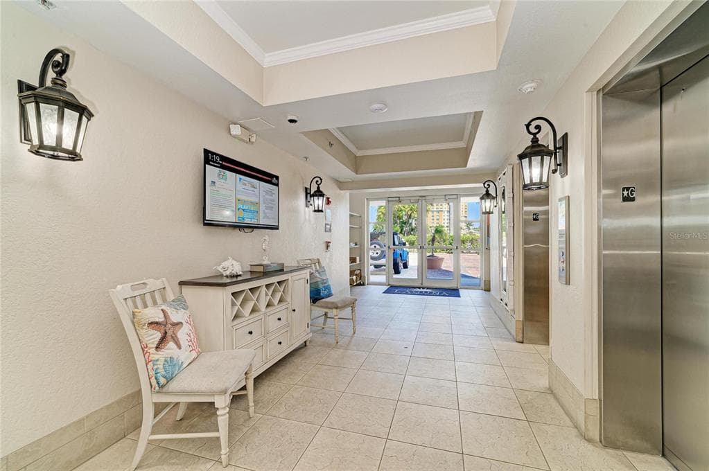 611 RIVIERA DUNES WAY #403 4