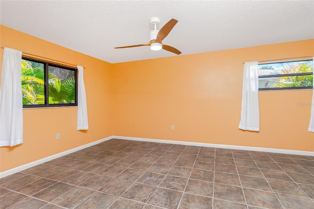 9406 PROSPECT AVENUE photo 22