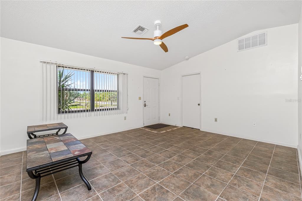 9406 PROSPECT AVENUE photo 5