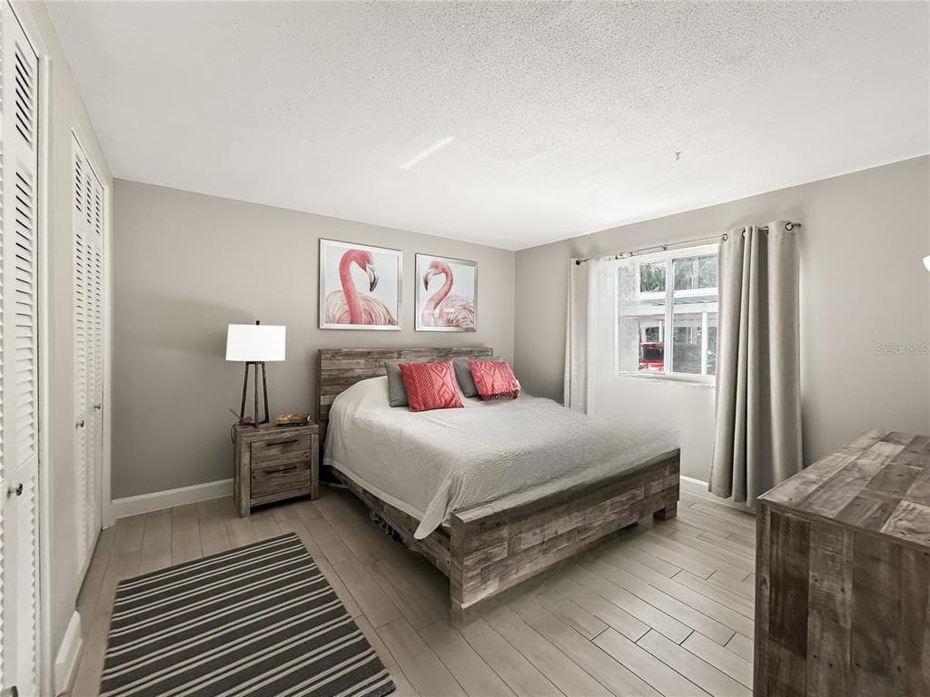 1600 W LAKE PARKER DRIVE C4 photo 19