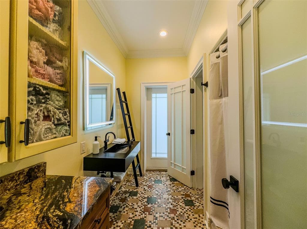 4946 HALIFAX DRIVE photo 22