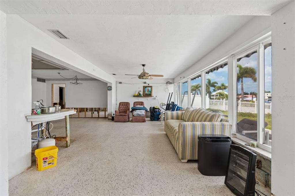 15 BELLEVUE DRIVE photo 17