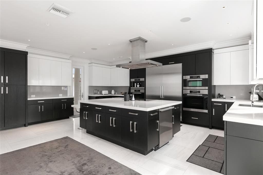12488 PARK AVENUE photo 9