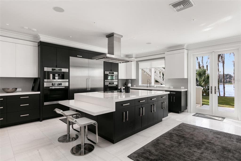 12488 PARK AVENUE photo 8