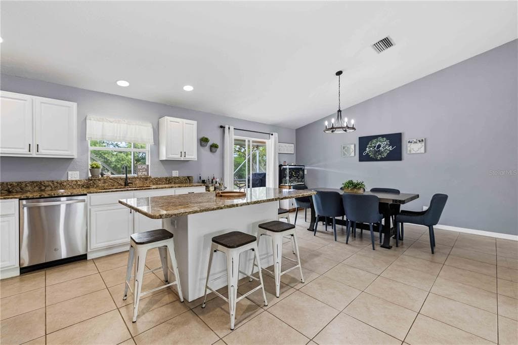 2150 LITTLEFIELD LN photo 15