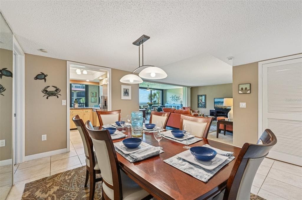 8710 MIDNIGHT PASS ROAD 203B photo 14