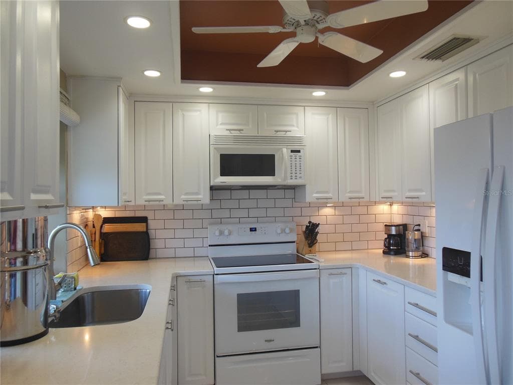 3053 LANDMARK BOULEVARD 1107 photo 7
