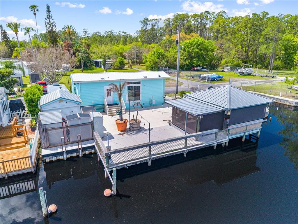 1315 PINE ISLAND DR N 1
