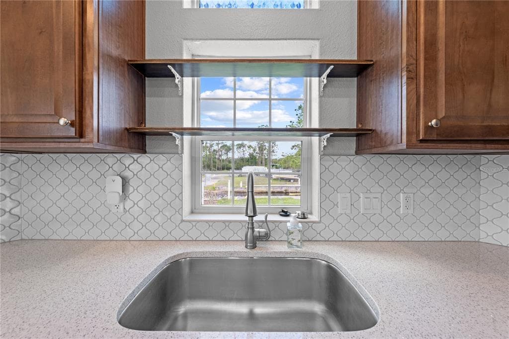 1315 PINE ISLAND DR N photo 10