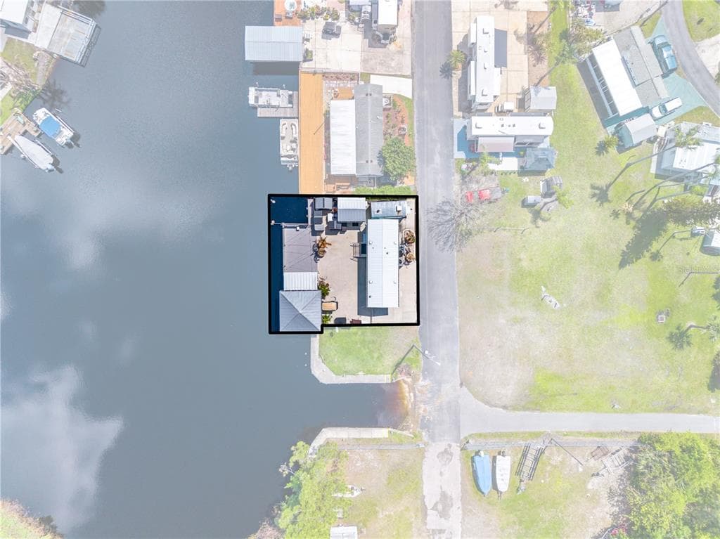 1315 PINE ISLAND DR N photo 25