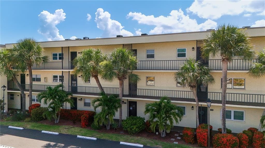11485 OAKHURST ROAD #1100-1 1