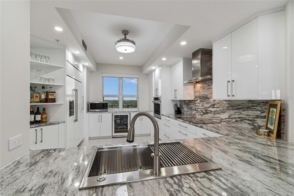 5823 BOWEN DANIEL DRIVE 1103 photo 22