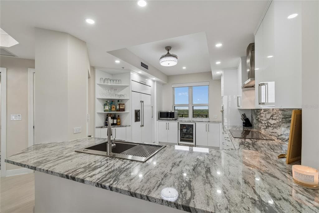 5823 BOWEN DANIEL DRIVE 1103 photo 24