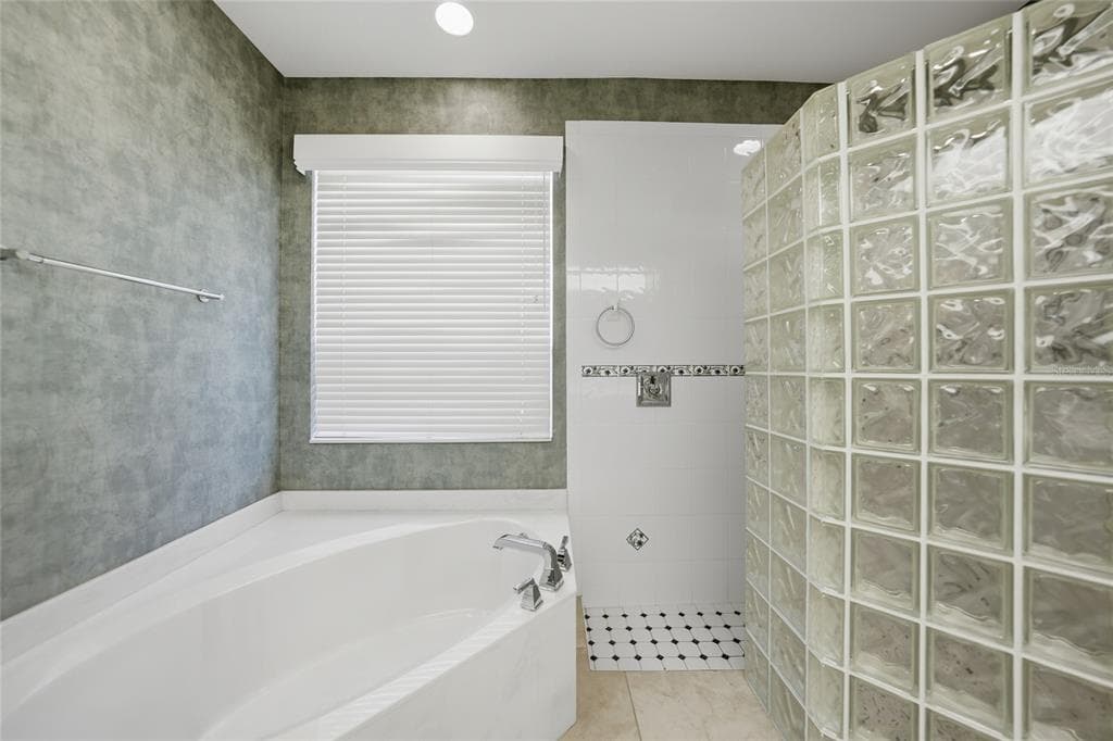 718 ANTALYA COURT photo 17