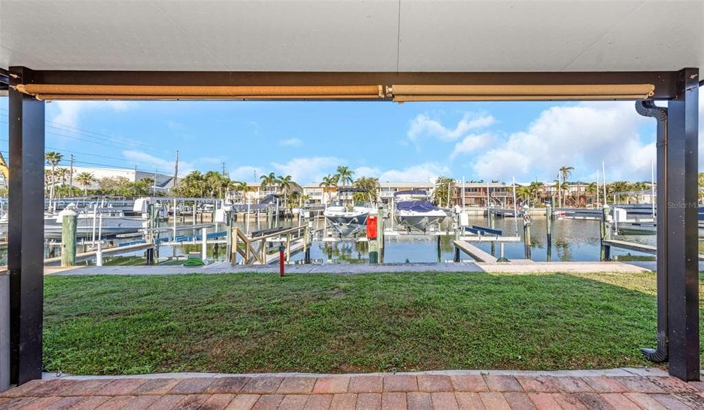 2600 N PAULA DRIVE #12D 4