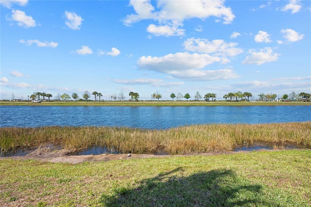 5830 SILVER SUN DRIVE photo 2