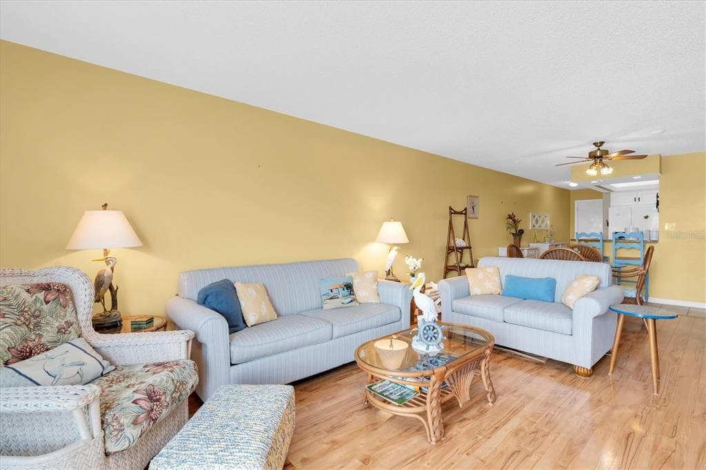 285 107TH AVENUE 701 photo 5