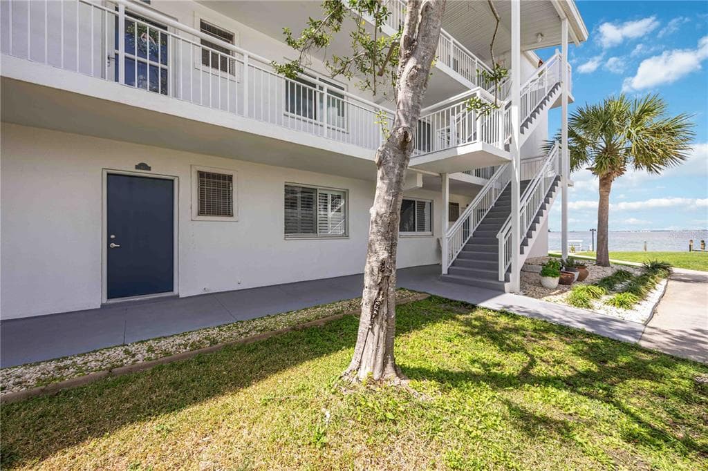 769 JOHN RINGLING BOULEVARD #2 2