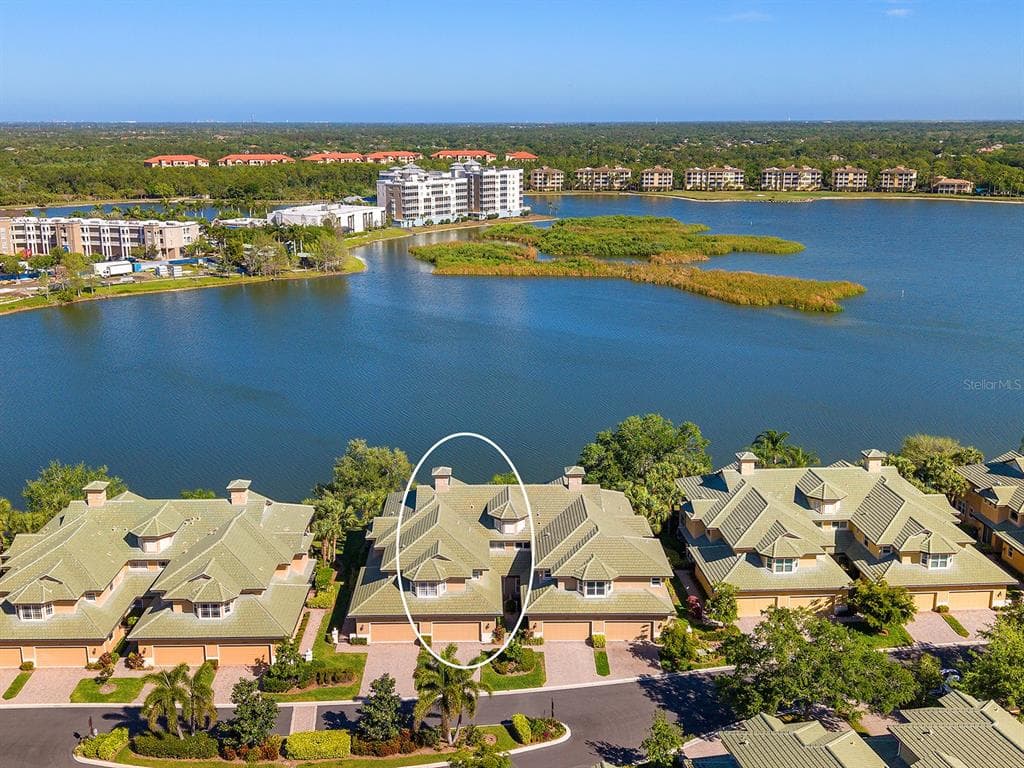 6427 MOORINGS POINT CIRCLE 101 photo 5
