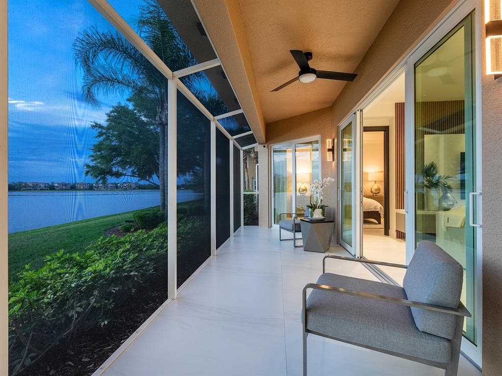 6427 MOORINGS POINT CIRCLE 101 photo 4