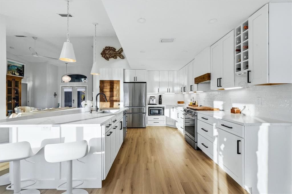 430 SPRING LAKE BOULEVARD NW 5